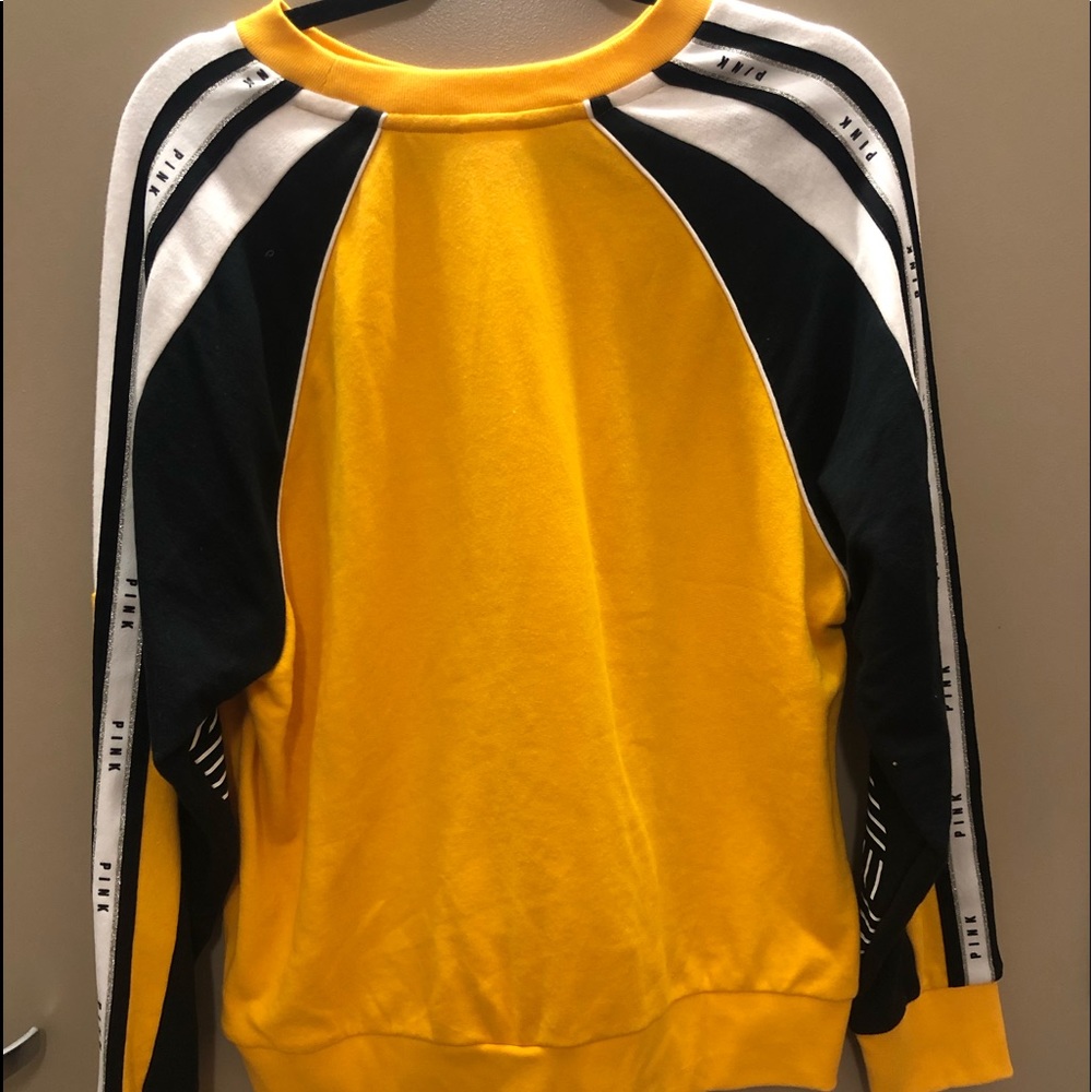 NEW PINK CREWNECK - Picture 2 of 3